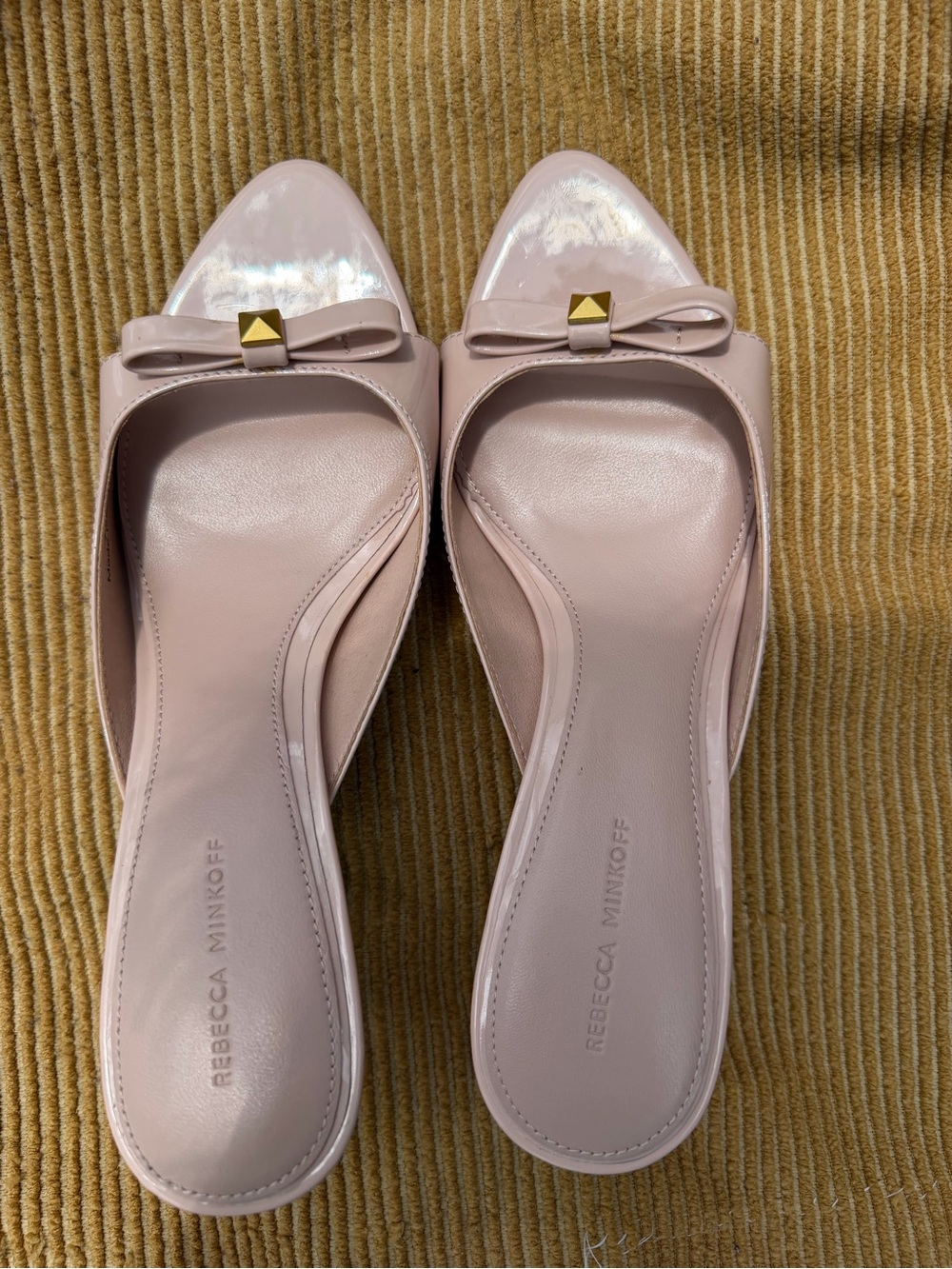 Rebecca Minkoff tan Patent Bow Slide Mules